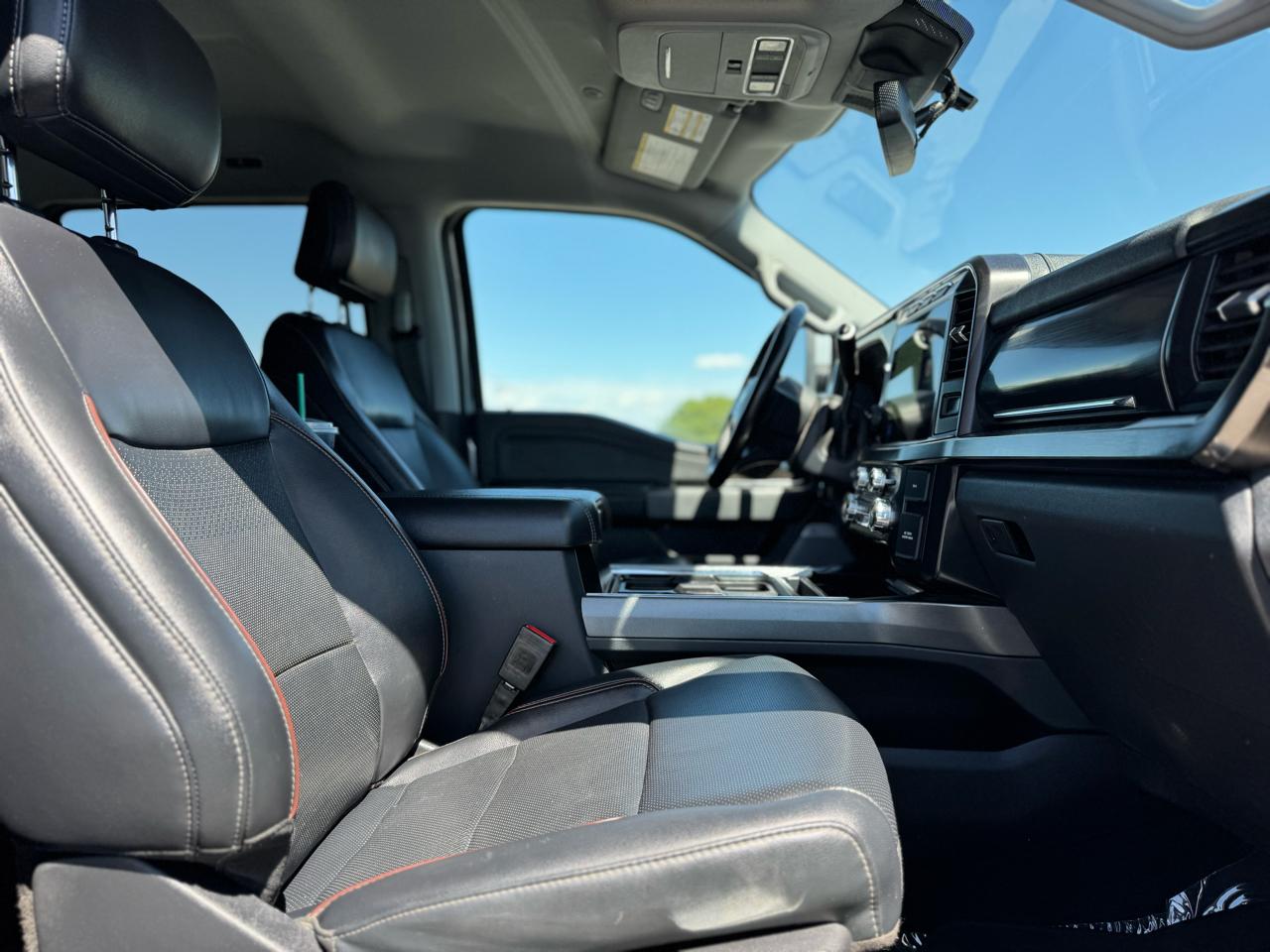 Ford F-350 SD Lariat 2023