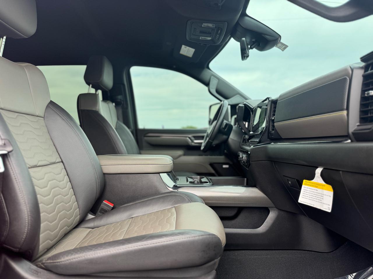 Chevrolet Silverado 2500HD Work Truck Ext. Cab 4WD 2025