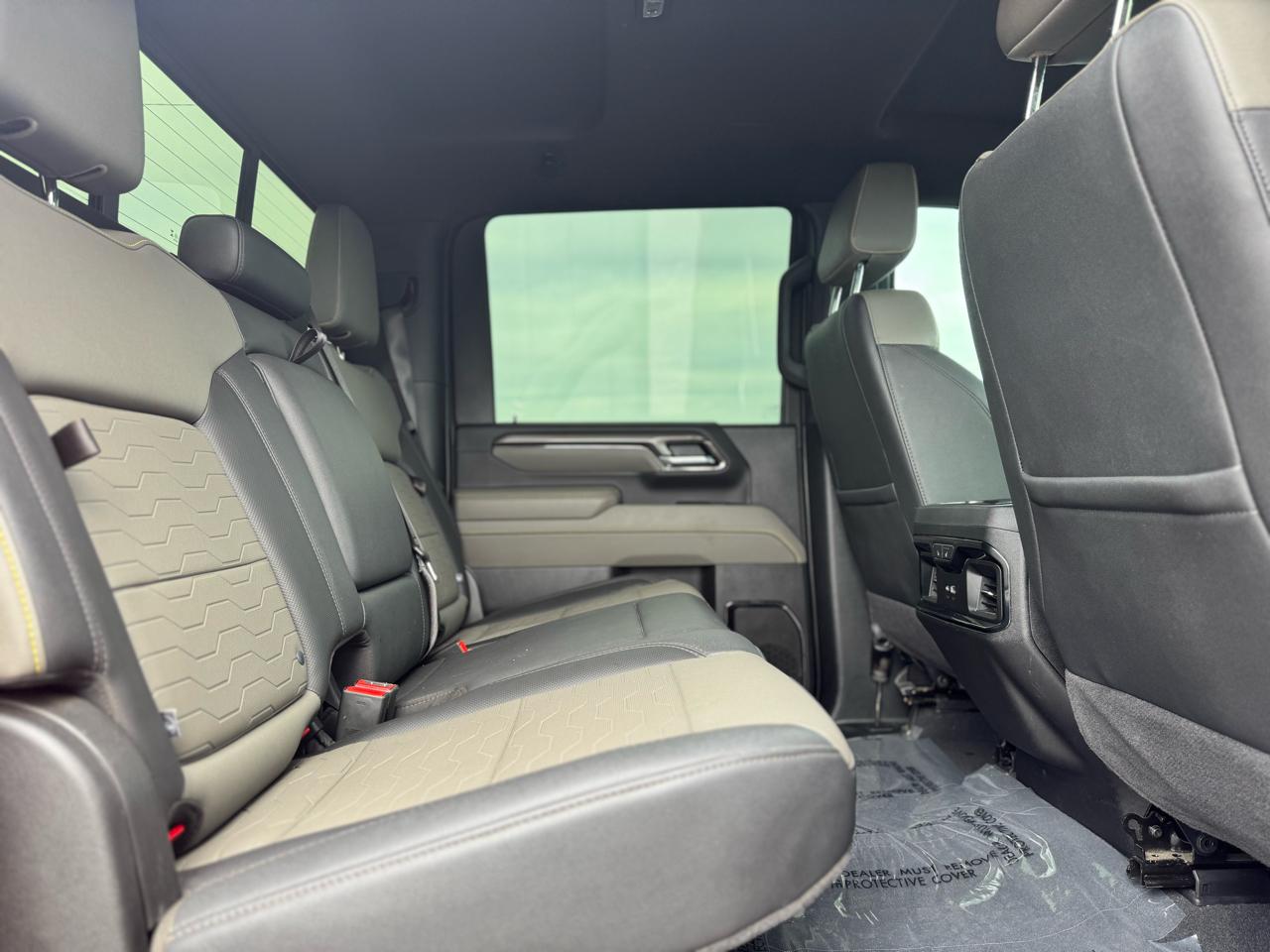 Chevrolet Silverado 2500HD Work Truck Ext. Cab 4WD 2025