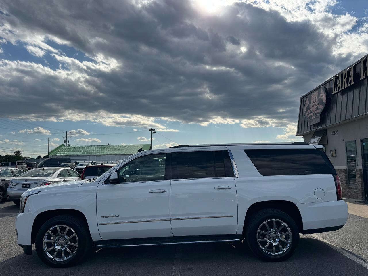 GMC Yukon Denali XL 4WD 2015