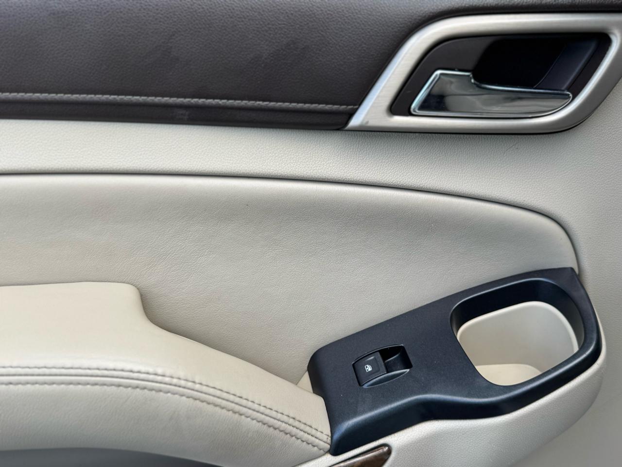 GMC Yukon Denali XL 4WD 2015