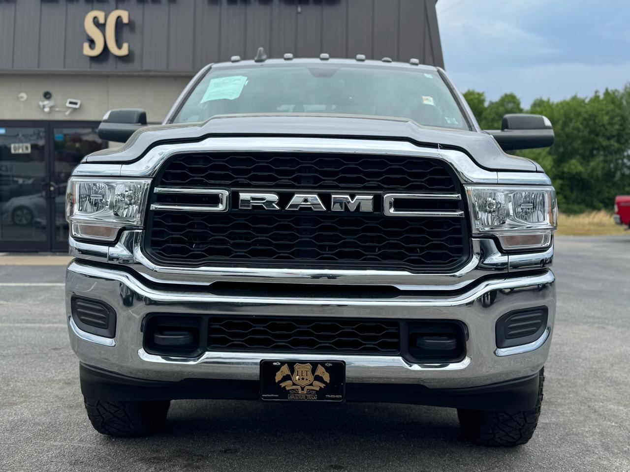 RAM 2500 Tradesman Crew Cab LWB 4WD 2022