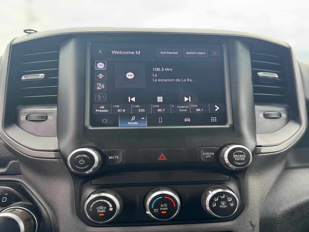 RAM 2500 Tradesman Crew Cab LWB 4WD 2022