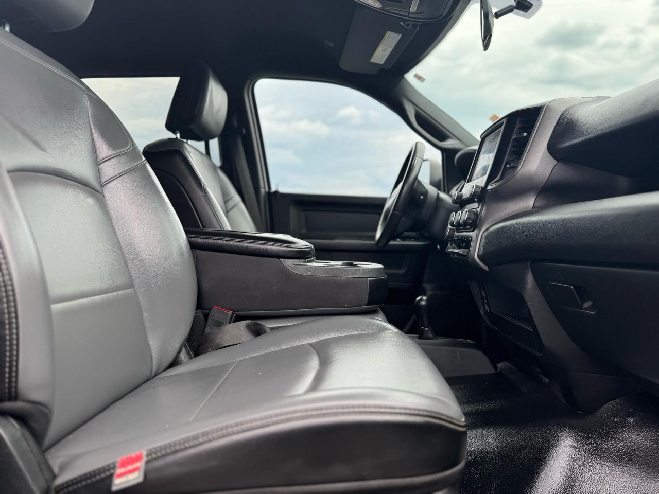 RAM 2500 Tradesman Crew Cab LWB 4WD 2022