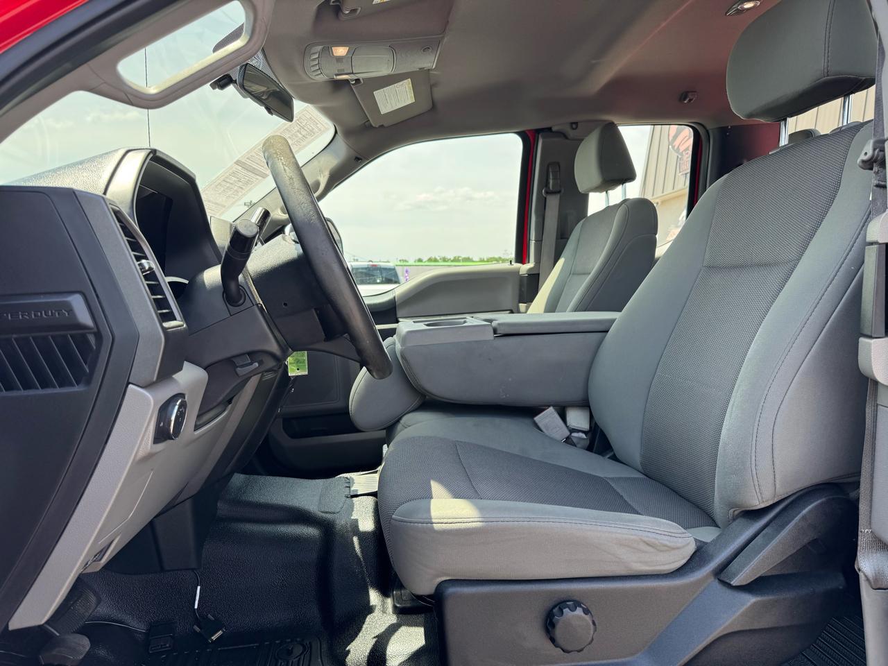 Ford F-250 SD Lariat SuperCab 2WD 2019