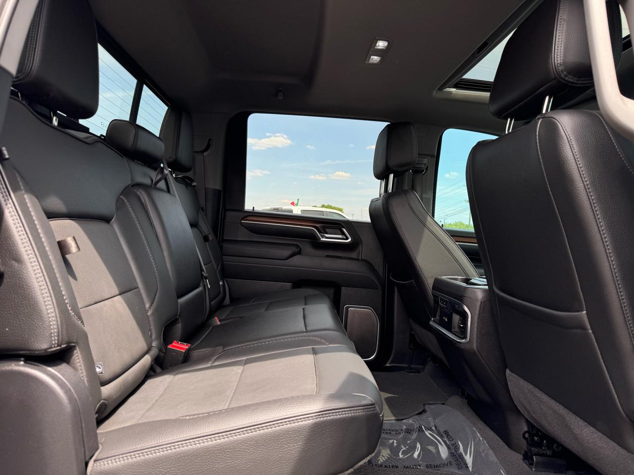GMC Sierra 3500HD Denali Crew Cab Long Box 4WD 2025