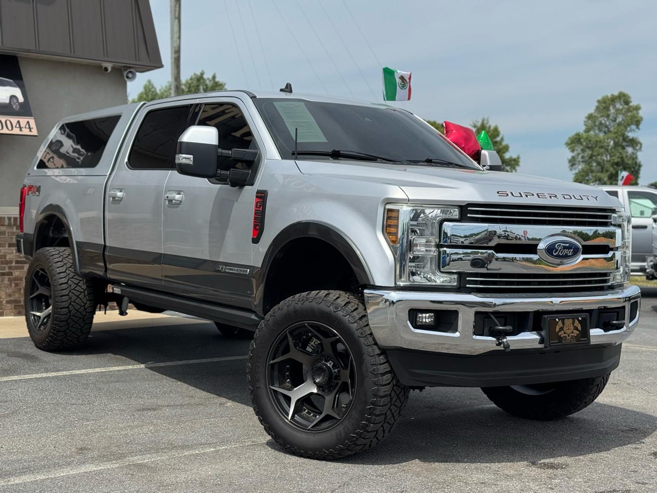 Ford F-250 SD Lariat Crew Cab 4WD 2019