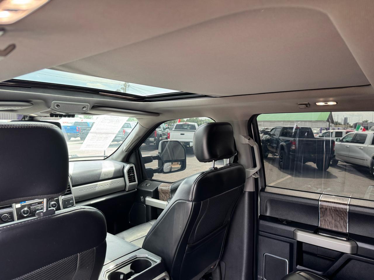 Ford F-250 SD Lariat Crew Cab 4WD 2019