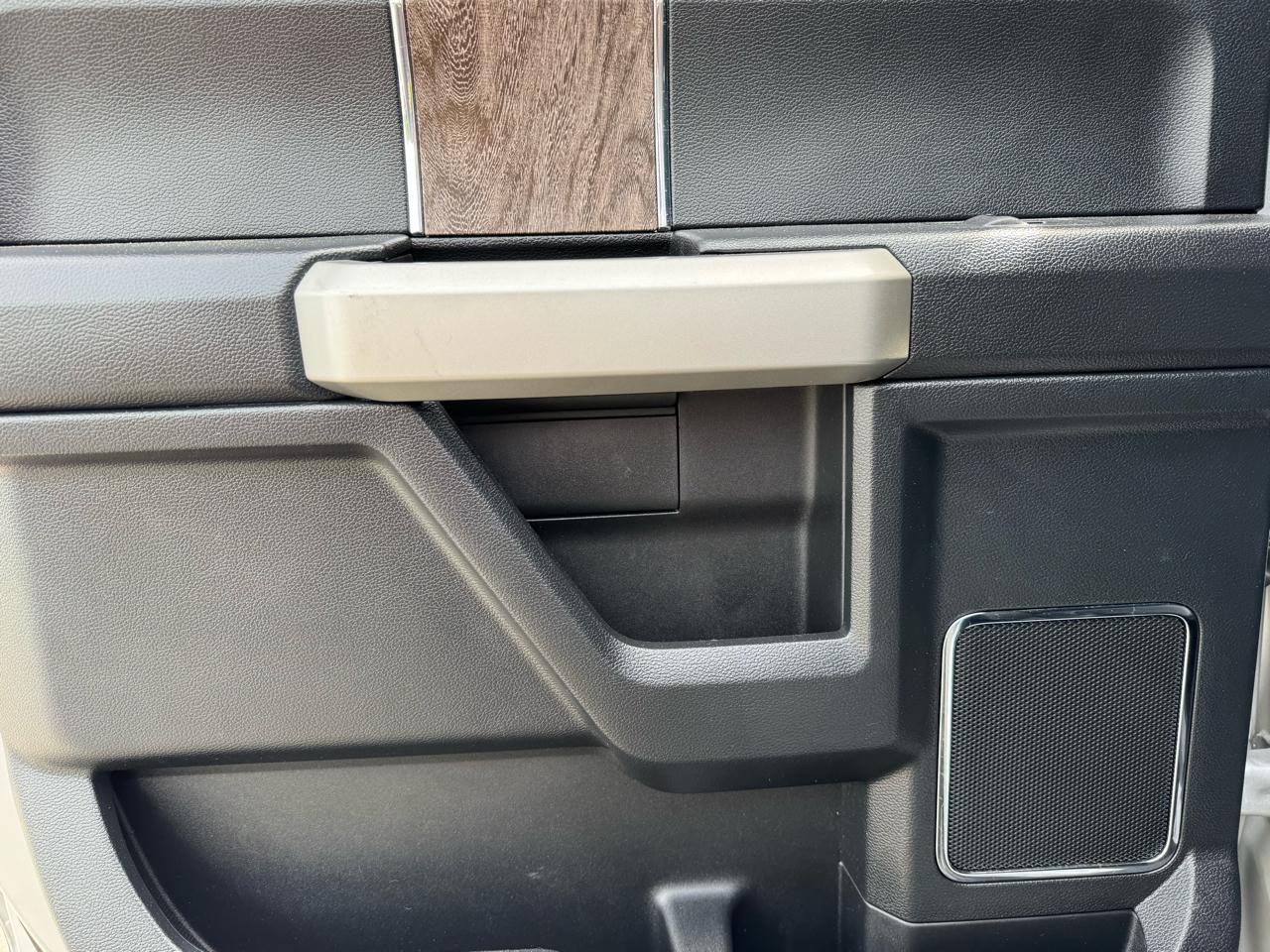Ford F-250 SD Lariat Crew Cab 4WD 2019