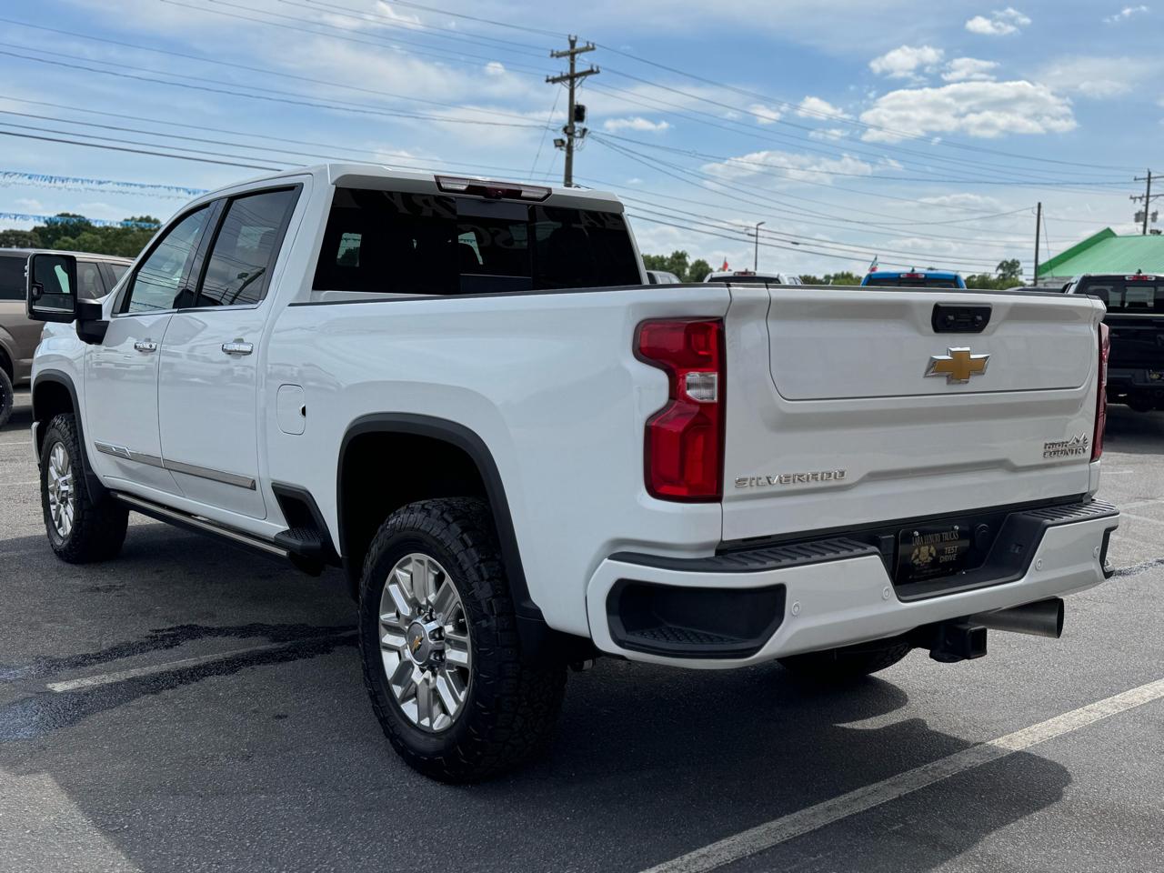 Chevrolet Silverado 2500HD High Country Crew Cab Short Box 4WD 2024