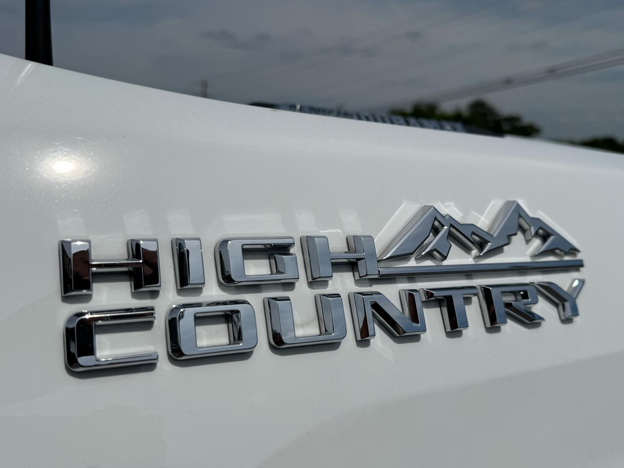 Chevrolet Silverado 2500HD High Country Crew Cab Short Box 4WD 2024