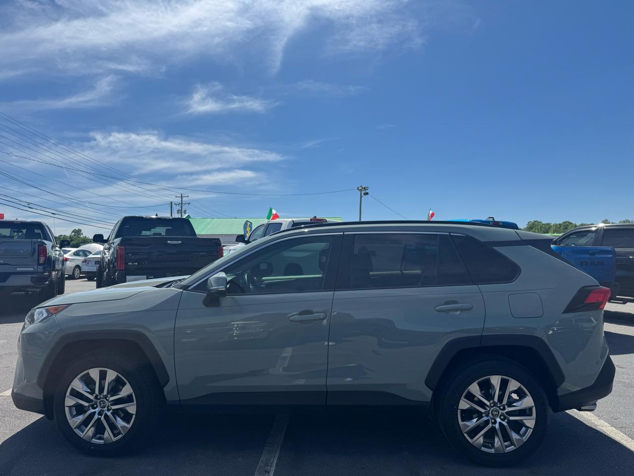 Toyota RAV4 XLE Premium 2020