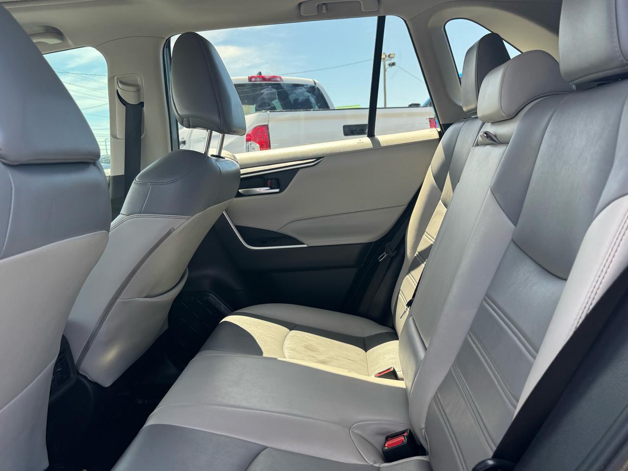 Toyota RAV4 XLE Premium 2020