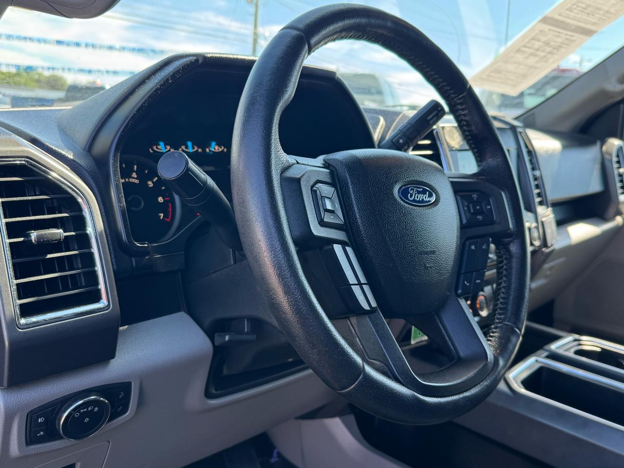 Ford F-150 Lariat SuperCab 8-ft. 4WD 2016