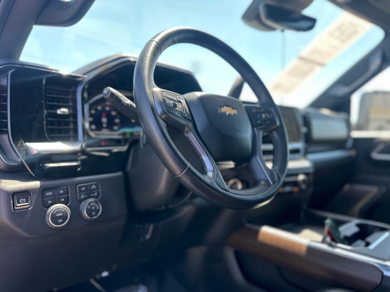 Chevrolet Silverado 2500HD High Country Crew Cab Short Box 4WD 2025