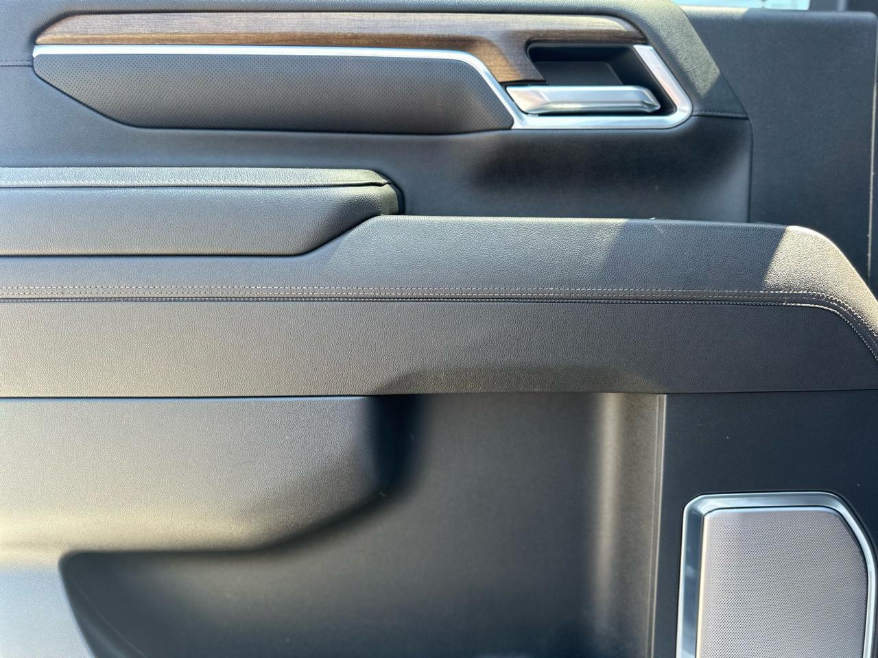 Chevrolet Silverado 2500HD High Country Crew Cab Short Box 4WD 2025