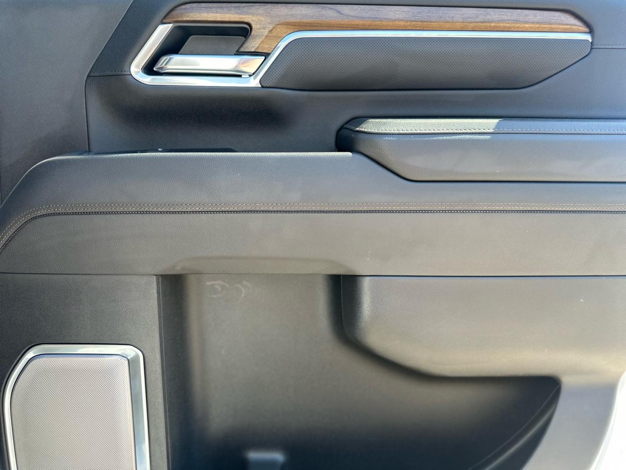 Chevrolet Silverado 2500HD High Country Crew Cab Short Box 4WD 2025