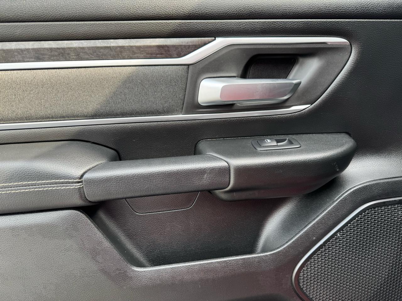RAM 1500 Big Horn Crew Cab SWB 4WD 2020