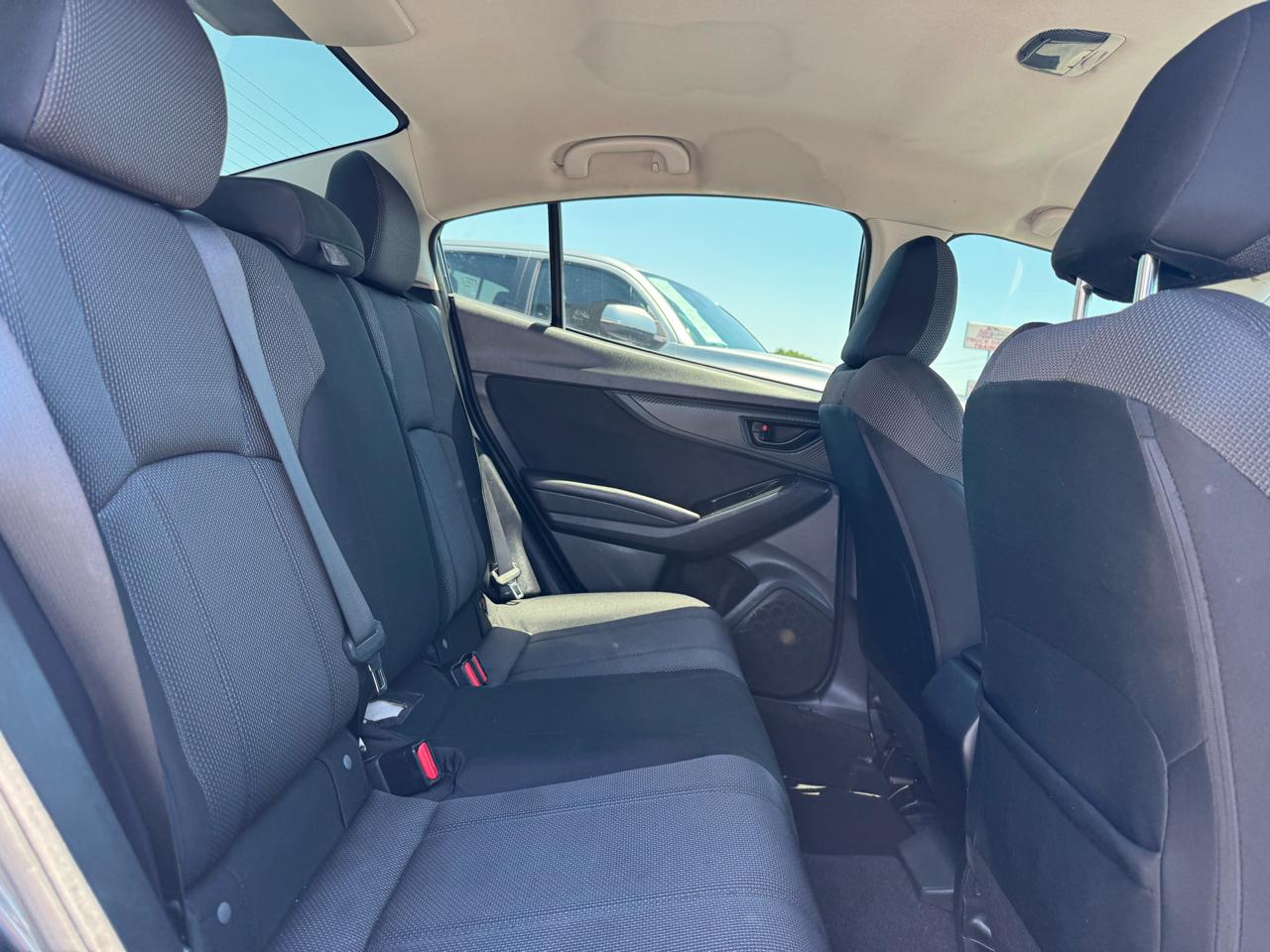 Subaru Impreza 2.0i Premium CVT 4-Door 2018