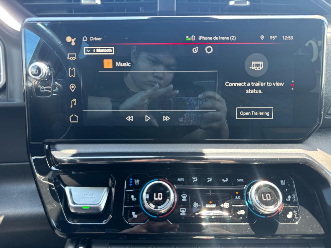 GMC Sierra 1500 AT4 Crew Cab 4WD 2023