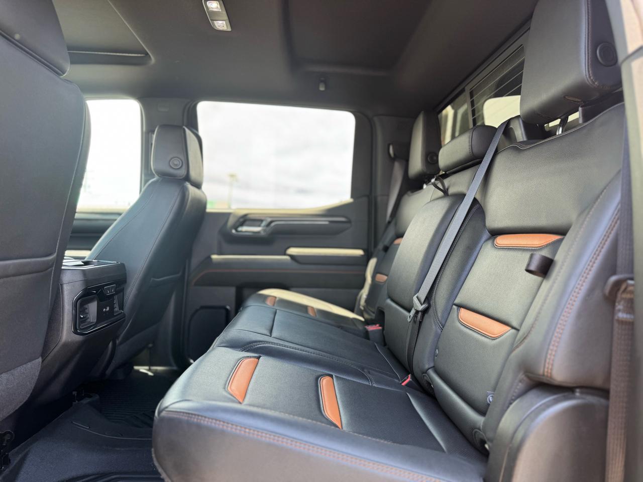 GMC Sierra 1500 AT4 Crew Cab 4WD 2023
