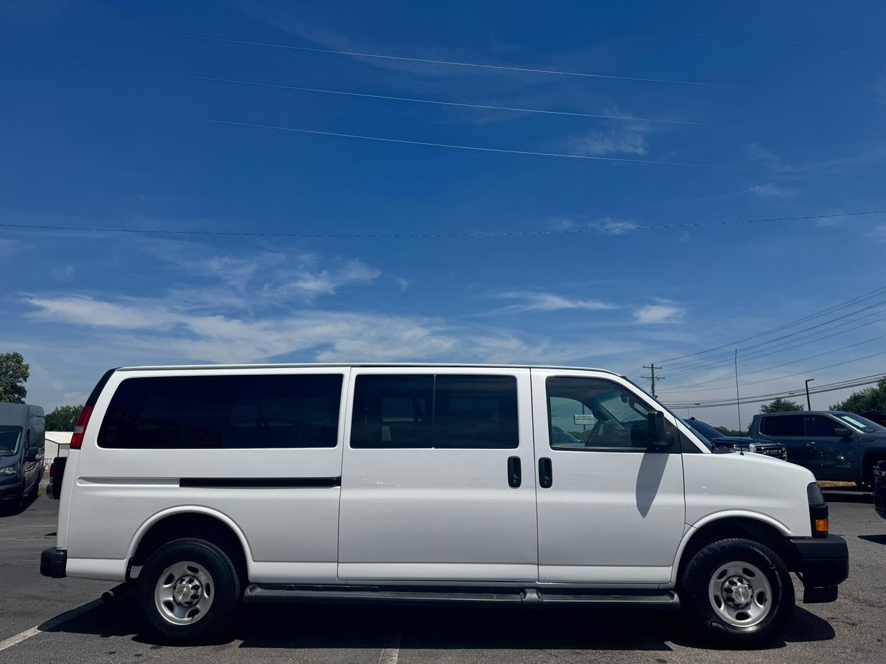Chevrolet Express LS 3500 Extended 2023