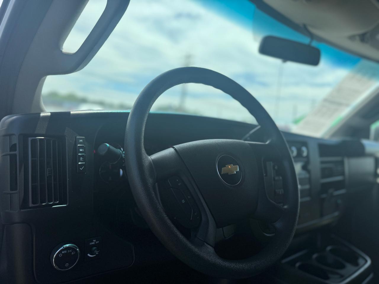 Chevrolet Express LS 3500 Extended 2023