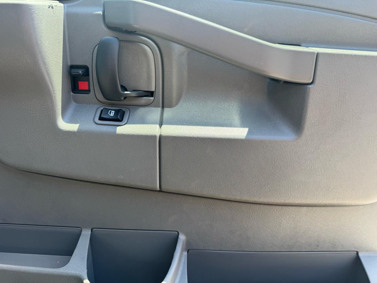 Chevrolet Express LS 3500 Extended 2023
