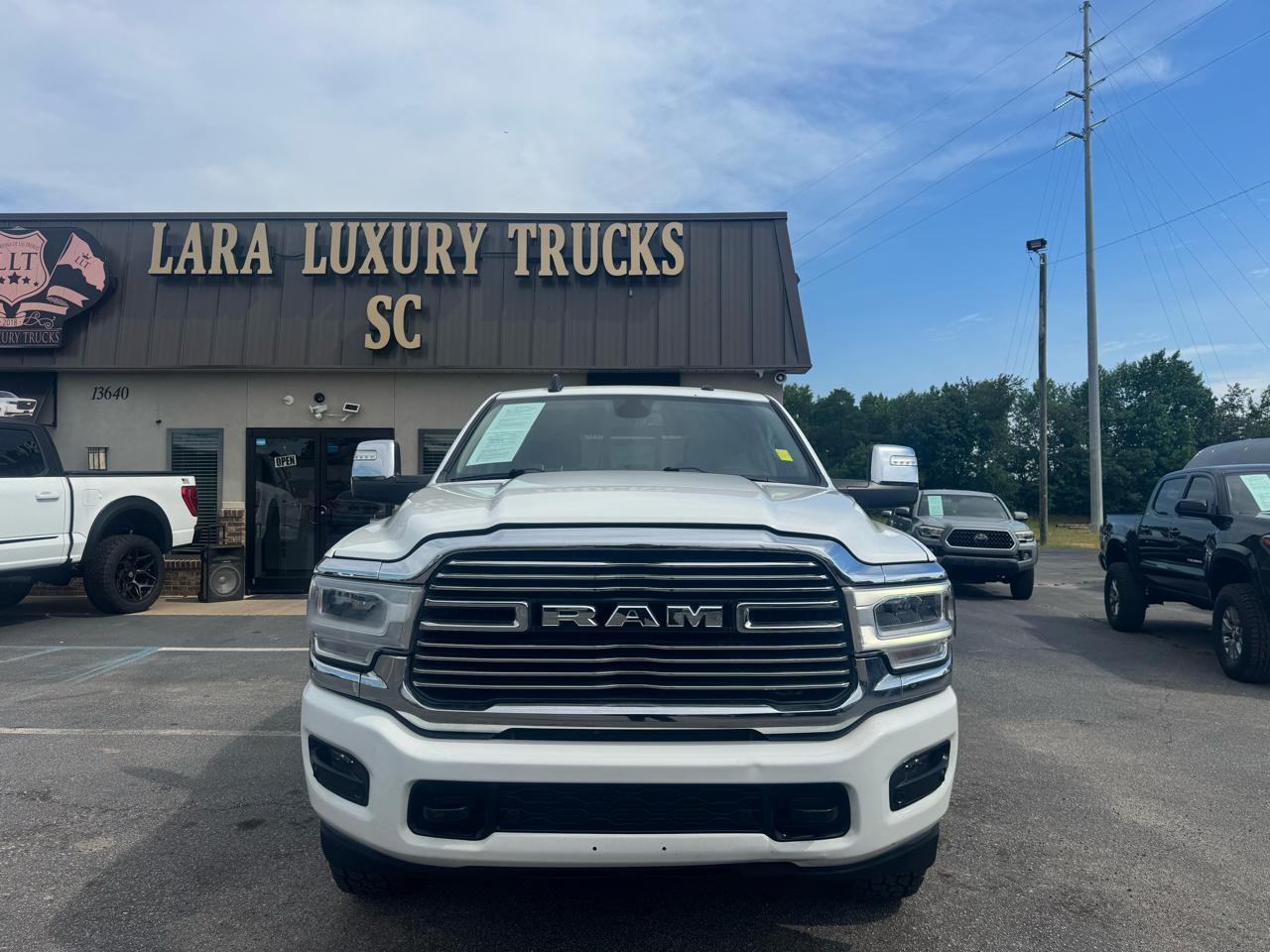 RAM 2500 Laramie Crew Cab SWB 4WD 2024