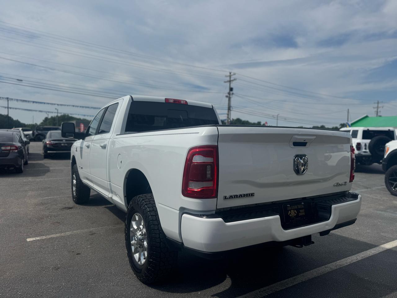 RAM 2500 Laramie Crew Cab SWB 4WD 2024