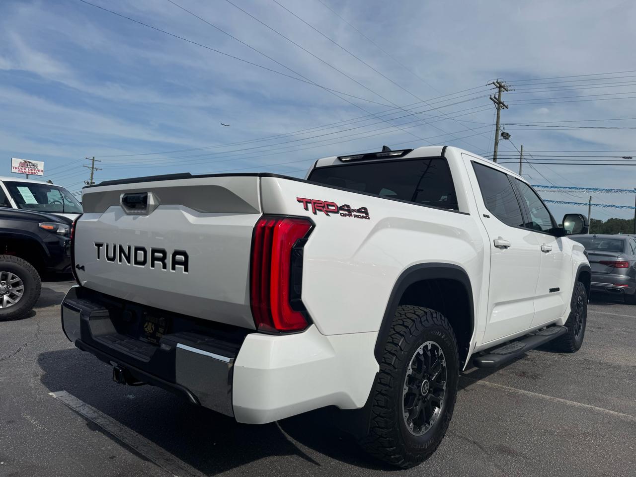 Toyota Tundra SR5 CrewMax 4WD 2022