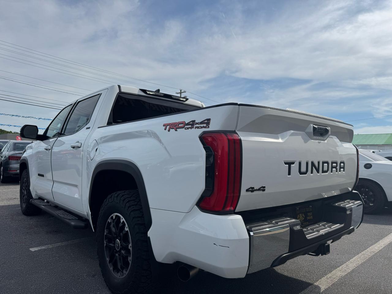Toyota Tundra SR5 CrewMax 4WD 2022