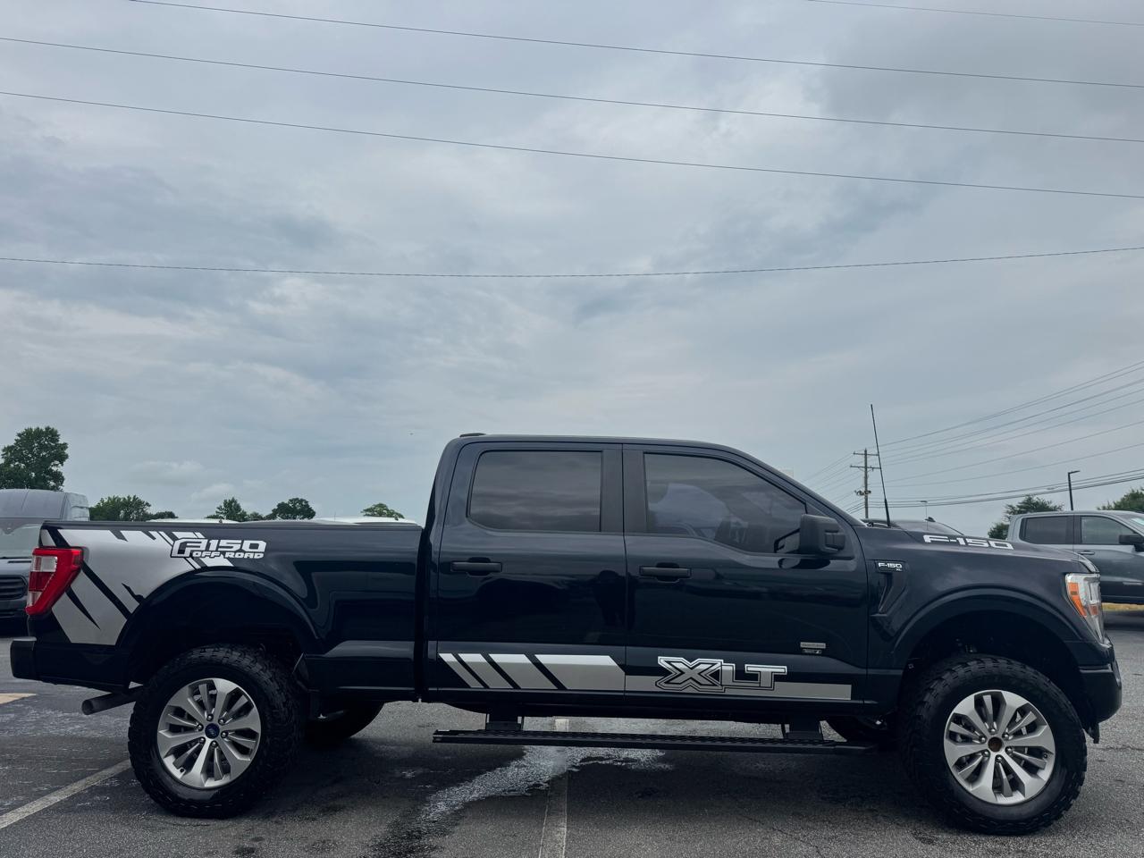 Ford F-150 2WD Supercab 163" XL 2022