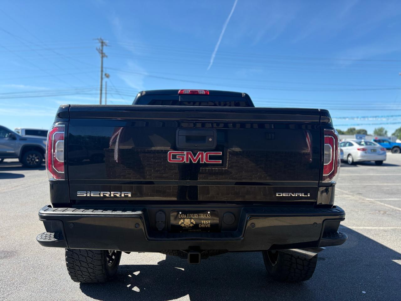 GMC Sierra 1500 Denali Crew Cab Long Box 4WD 2016