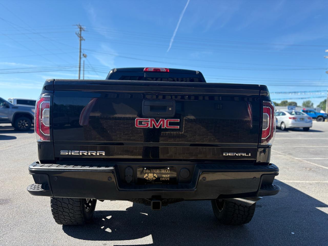 GMC Sierra 1500 Denali Crew Cab Long Box 4WD 2016