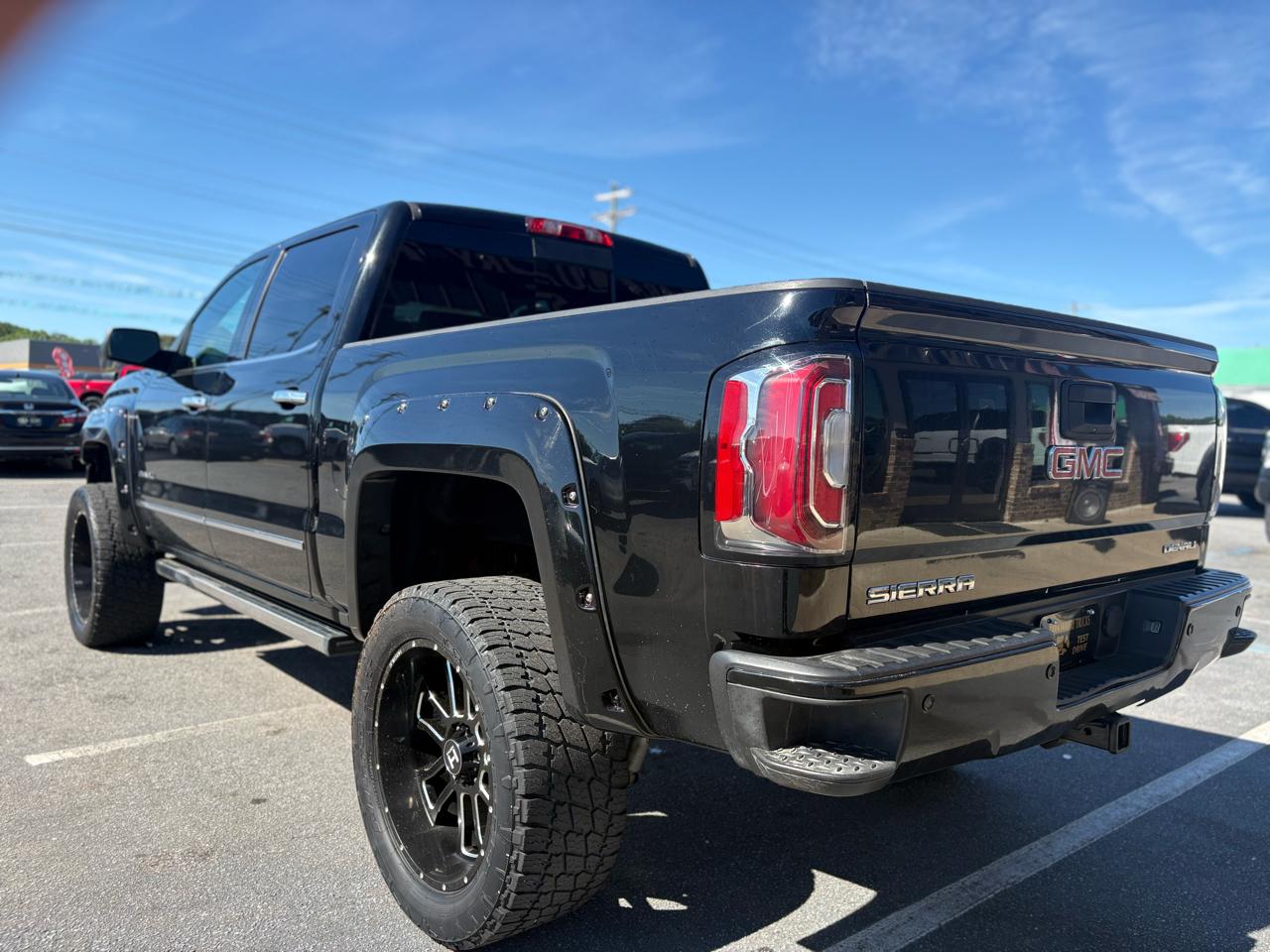 GMC Sierra 1500 Denali Crew Cab Long Box 4WD 2016
