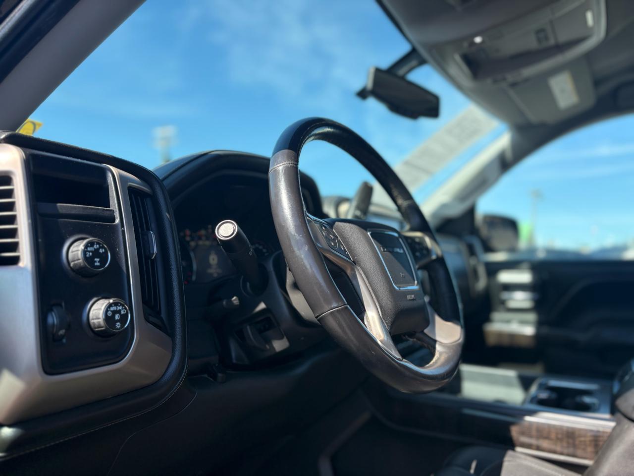 GMC Sierra 1500 Denali Crew Cab Long Box 4WD 2016