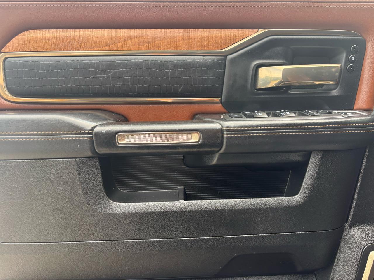 RAM 2500 Longhorn Mega Cab 4WD 2021