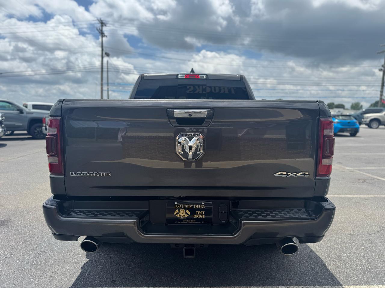 RAM 1500 Laramie Crew Cab SWB 4WD 2021