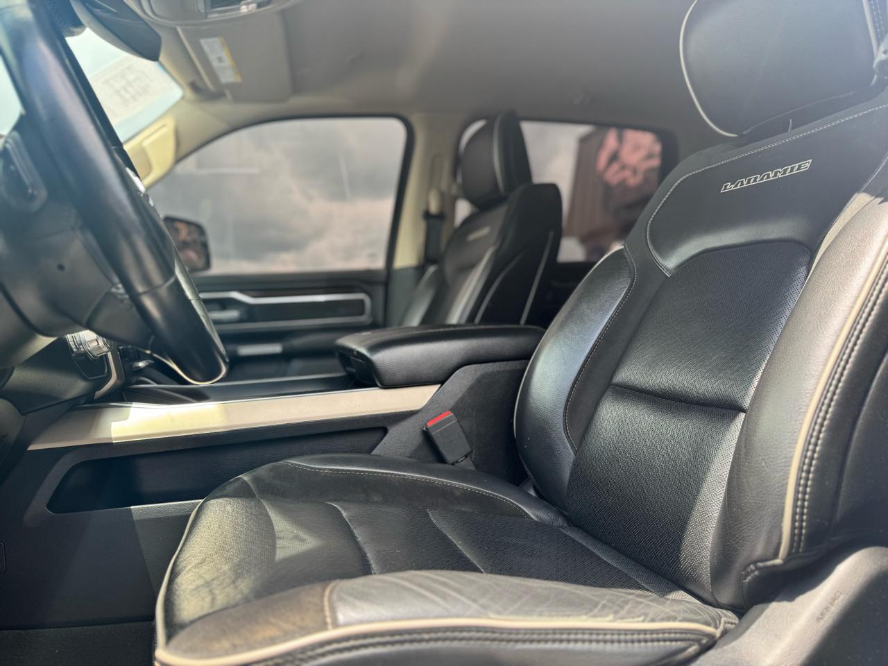 RAM 1500 Laramie Crew Cab SWB 4WD 2021
