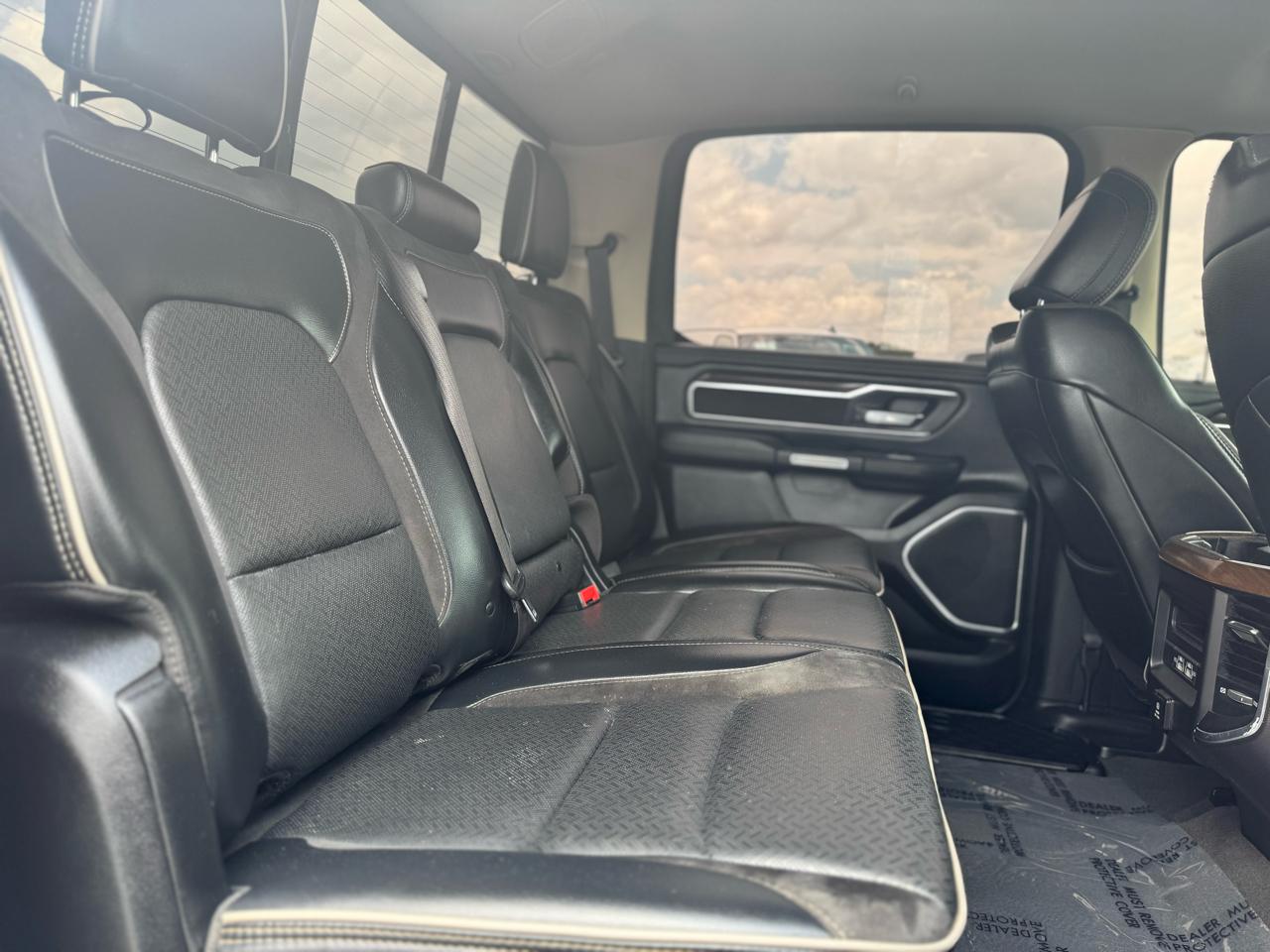 RAM 1500 Laramie Crew Cab SWB 4WD 2021