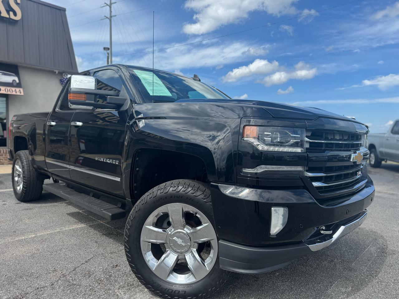 Chevrolet Silverado 1500 4WD Crew Cab 143.5" LTZ 2017