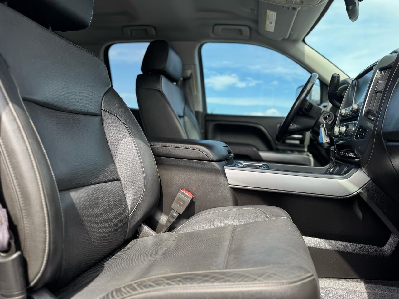 Chevrolet Silverado 1500 4WD Crew Cab 143.5" LTZ 2017