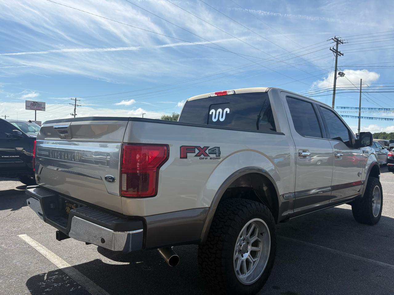Ford F-150 SuperCrew Crew Cab 139" King Ranch 4WD 2018