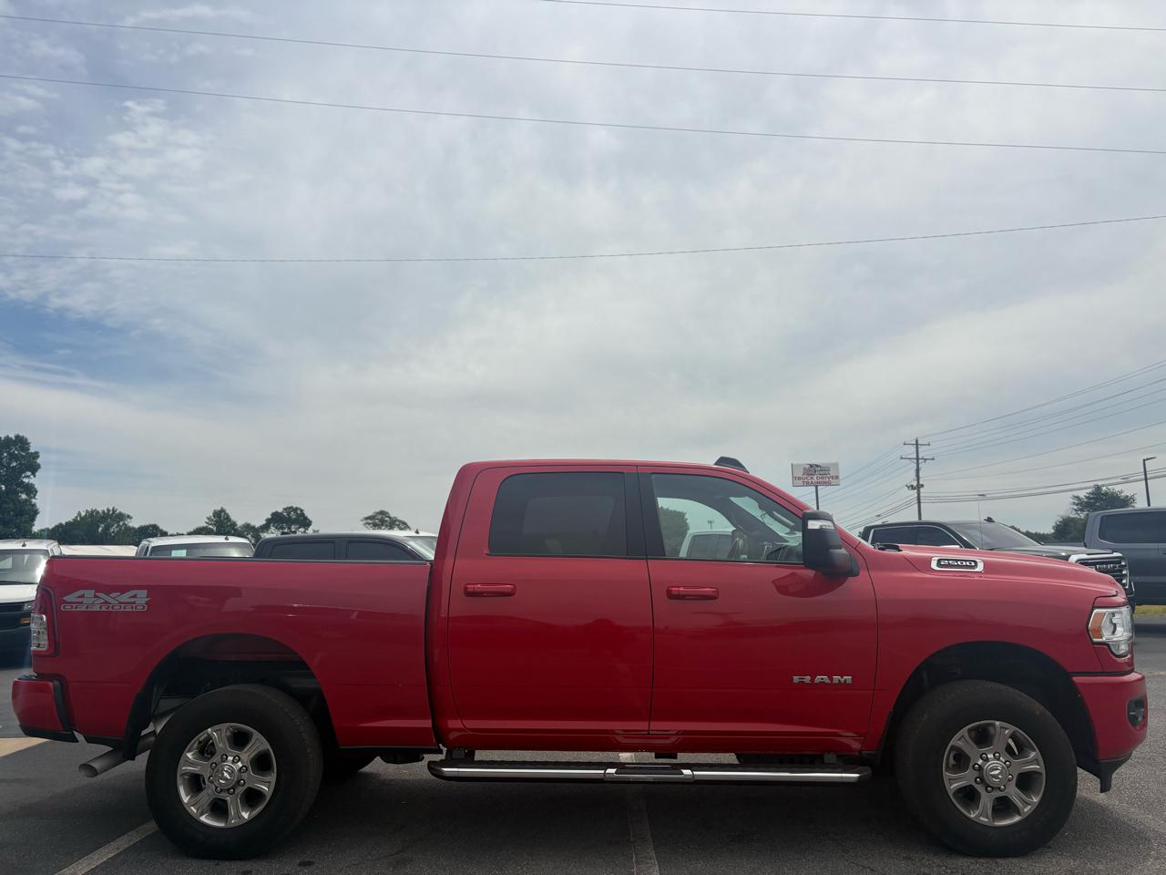 RAM 2500 Tradesman Crew Cab SWB 4WD 2024