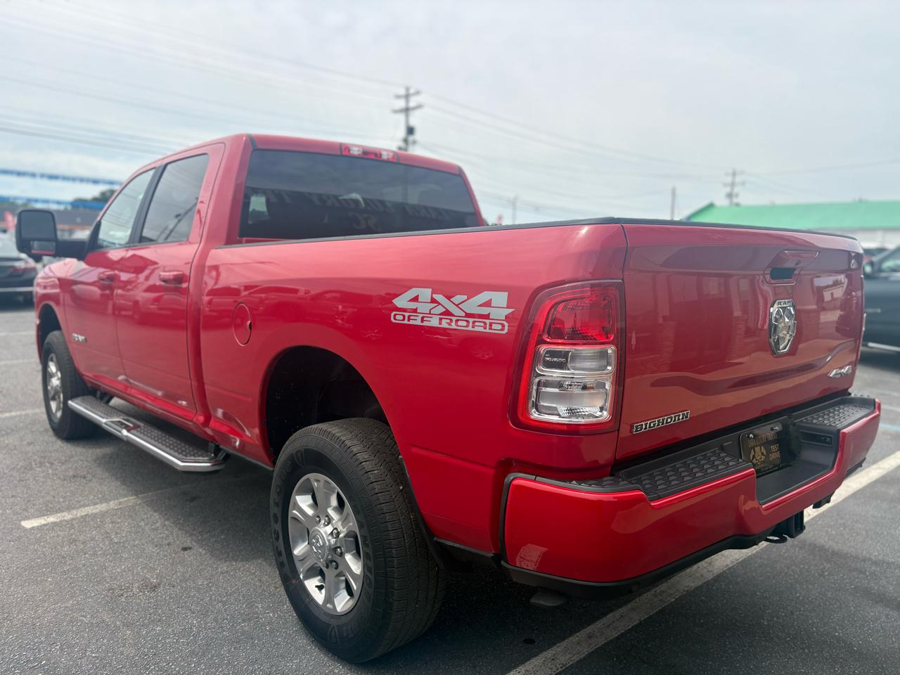 RAM 2500 Tradesman Crew Cab SWB 4WD 2024