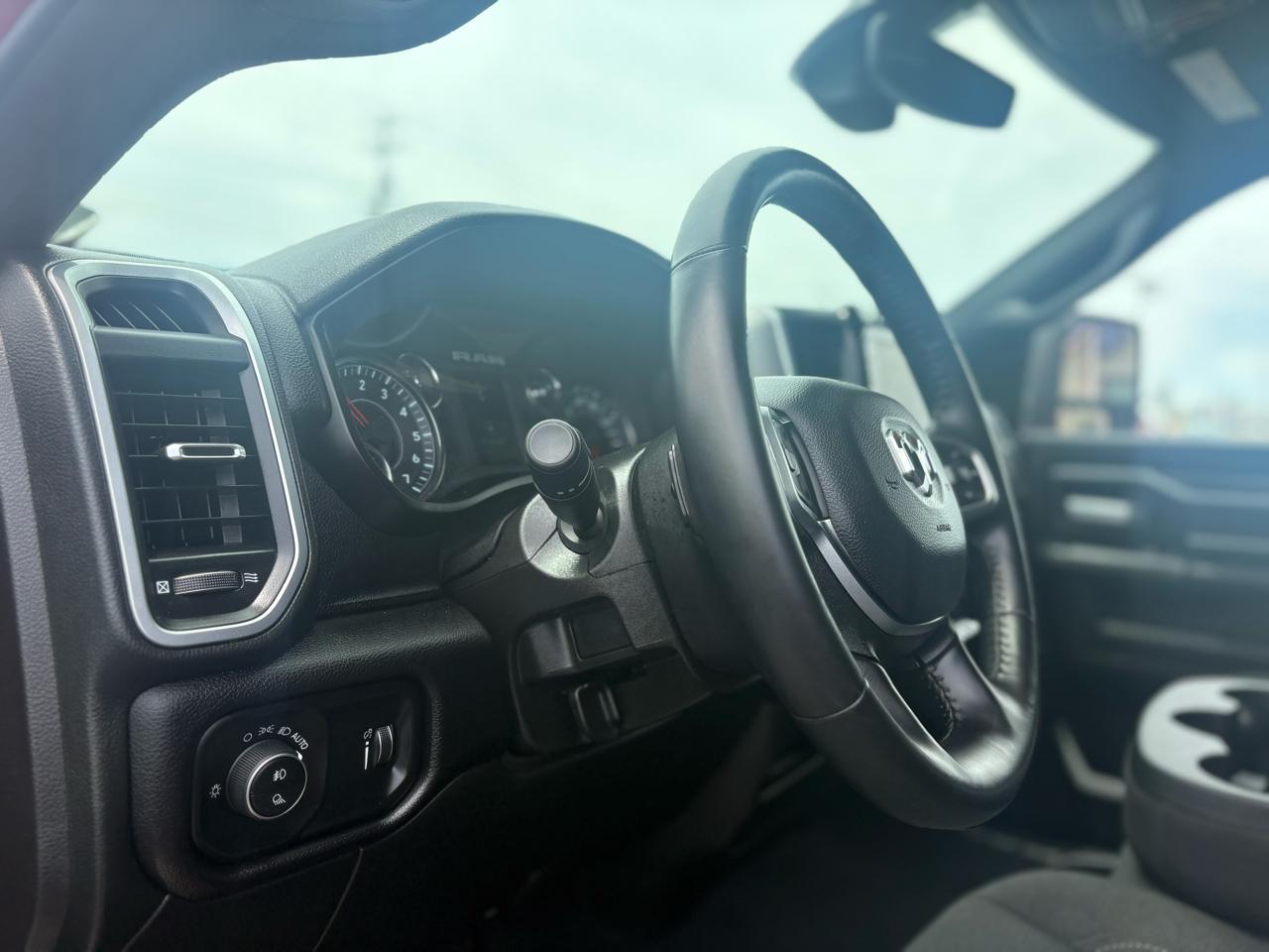 RAM 2500 Tradesman Crew Cab SWB 4WD 2024