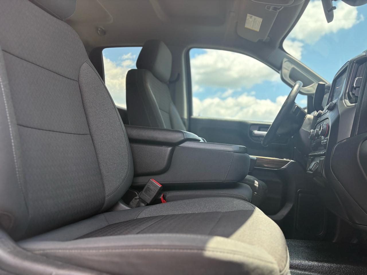 Chevrolet Silverado 1500 2WD Crew Cab 147" LT 2020