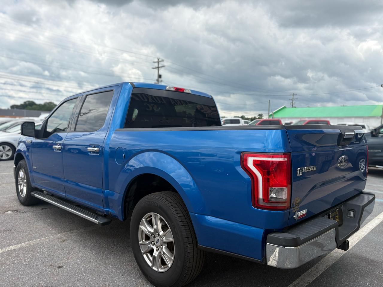 Ford F-150 2WD Reg Cab 122.5" XLT 2015