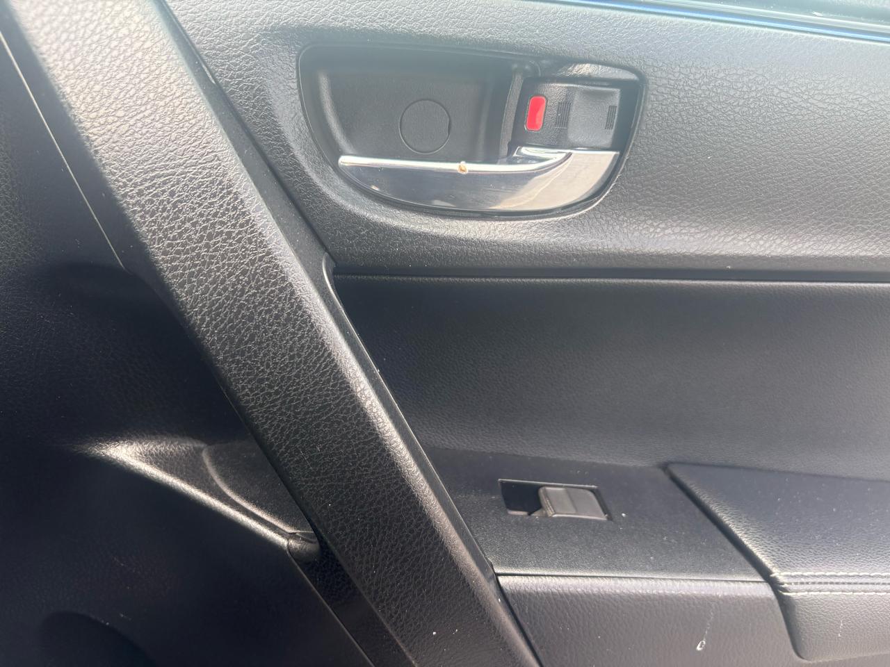 Toyota Corolla SE 2017